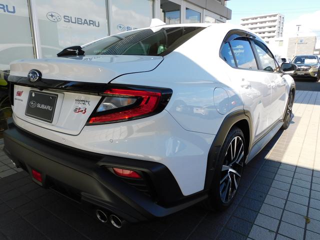 WRX S4 STIスポーツR EXセンターインフォメーションディスプレイ 11.6インチセンターインフォメーションディスプレイ&インフォテインメントシステム ハーマンカードンサウンドシステム サンルーフ ETC2.0 ドライブレコーダー(3枚目)