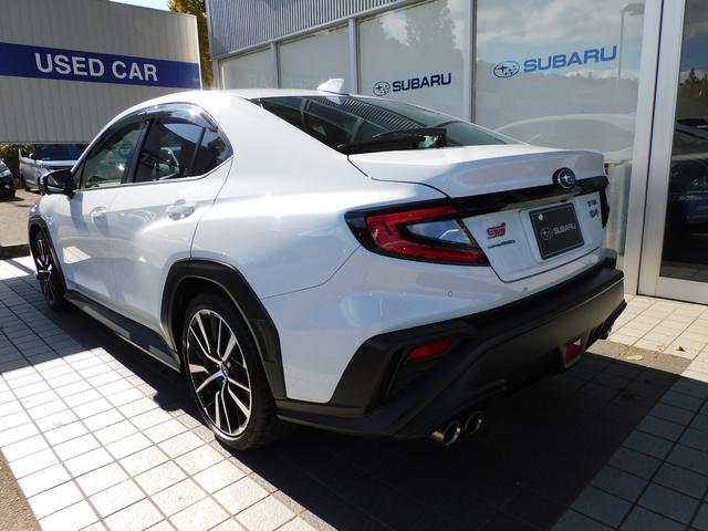 WRX S4 STIスポーツR EXセンターインフォメーションディスプレイ 11.6インチセンターインフォメーションディスプレイ&インフォテインメントシステム ハーマンカードンサウンドシステム サンルーフ ETC2.0 ドライブレコーダー(10枚目)