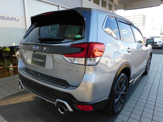 フォレスター SPORT EyeSight搭載車 SDナビ Rカメラ SDナビ リヤビューカメラ ETC2.0 ドライブレコーダー LEDアクセサリーライナー スマートリヤビューミラー STIマフラー サンルール パワーリヤゲート(3枚目)