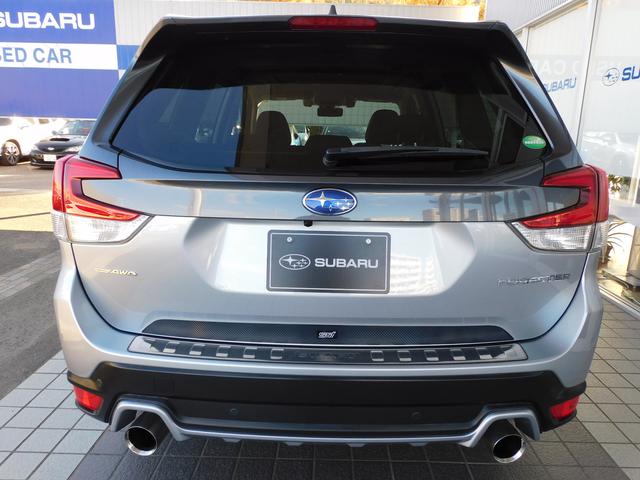 フォレスター SPORT EyeSight搭載車 SDナビ Rカメラ SDナビ リヤビューカメラ ETC2.0 ドライブレコーダー LEDアクセサリーライナー スマートリヤビューミラー STIマフラー サンルール パワーリヤゲート(5枚目)
