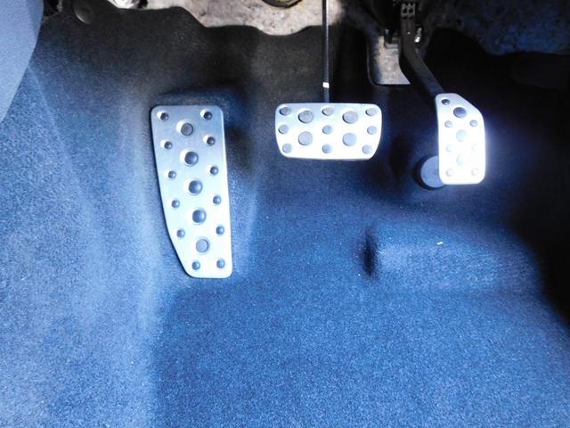 フォレスター SPORT EyeSight搭載車 SDナビ Rカメラ SDナビ リヤビューカメラ ETC2.0 ドライブレコーダー LEDアクセサリーライナー スマートリヤビューミラー STIマフラー サンルール パワーリヤゲート(26枚目)