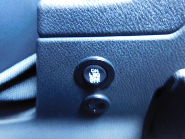 フォレスター SPORT EyeSight搭載車 SDナビ Rカメラ SDナビ リヤビューカメラ ETC2.0 ドライブレコーダー LEDアクセサリーライナー スマートリヤビューミラー STIマフラー サンルール パワーリヤゲート(52枚目)