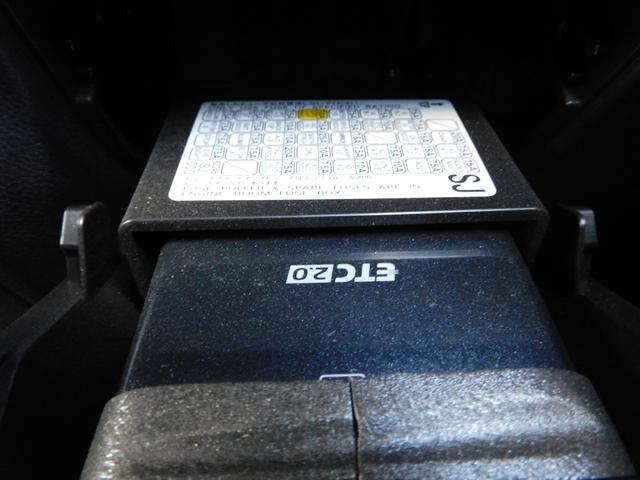 フォレスター スポーツ SDナビ Rカメラ ETC ドラレコ SDナビ リヤビューカメラ ETC2.0 ドライブレコーダー LEDアクセサリーライナー パワーリヤゲート スマートリヤビューミラー カーゴルームトレー(52枚目)