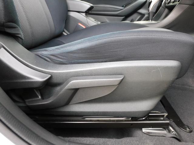 インプレッサスポーツ １．６ｉ－Ｌ　ＥｙｅＳｉｇｈｔ　ＳＤナビ　Ｒカメラ　ＳＤナビ　リヤビューカメラ　キーレスアクセス＆プッシュスタート　スバルリヤビークルディテクション　オートライト＆オートワイパー　オートエアコン（24枚目）