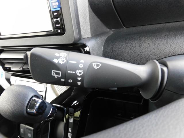 シフォン カスタムR スマートアシスト SDナビ Rカメラ SDナビ リヤビューカメラ リヤ両側パワースライドドア コーナーセンサー 運転席・助手席シートヒーター オートライト キーレスアクセス&プッシュスタート オートエアコン(41枚目)