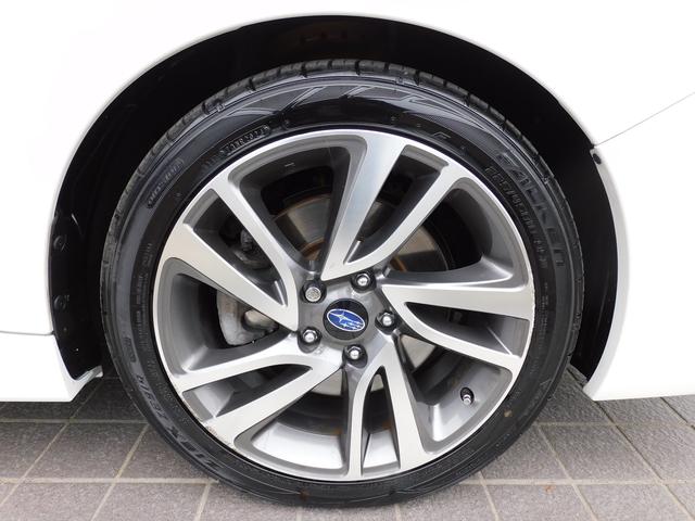 レヴォーグ １．６ＧＴ－Ｓ　ＥｙｅＳｉｇｈｔ　ＳＤナビ　Ｒカメラ　ＳＤナビ　リヤビューカメラ　ＥＴＣ２．０　ＬＥＤアクセサリーライナー　サンルーフ　サイドビューカメラ　スバルリヤビークルディテクション　フロントグリル　オートライト＆オートワイパー（7枚目）