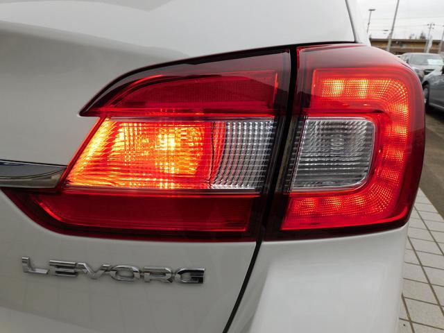 レヴォーグ １．６ＧＴ－Ｓ　ＥｙｅＳｉｇｈｔ　ＳＤナビ　Ｒカメラ　ＳＤナビ　リヤビューカメラ　ＥＴＣ２．０　ＬＥＤアクセサリーライナー　サンルーフ　サイドビューカメラ　スバルリヤビークルディテクション　フロントグリル　オートライト＆オートワイパー（19枚目）