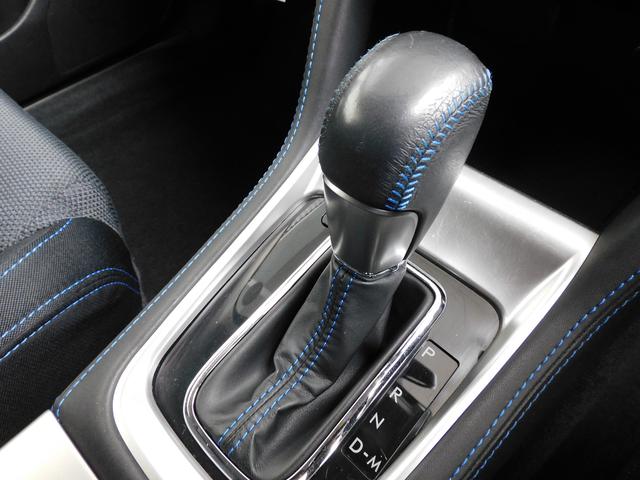 レヴォーグ １．６ＧＴ－Ｓ　ＥｙｅＳｉｇｈｔ　ＳＤナビ　Ｒカメラ　ＳＤナビ　リヤビューカメラ　ＥＴＣ２．０　ＬＥＤアクセサリーライナー　サンルーフ　サイドビューカメラ　スバルリヤビークルディテクション　フロントグリル　オートライト＆オートワイパー（30枚目）