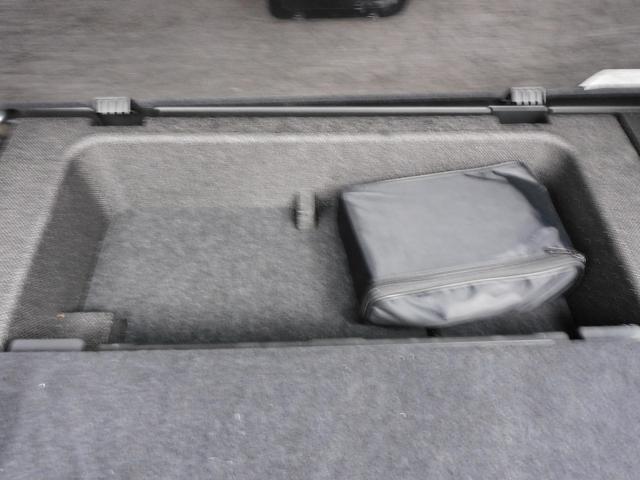 レヴォーグ １．６ＧＴ－Ｓ　ＥｙｅＳｉｇｈｔ　ＳＤナビ　Ｒカメラ　ＳＤナビ　リヤビューカメラ　ＥＴＣ２．０　ＬＥＤアクセサリーライナー　サンルーフ　サイドビューカメラ　スバルリヤビークルディテクション　フロントグリル　オートライト＆オートワイパー（55枚目）