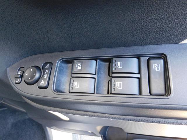 シフォン G スマートアシスト キーレスアクセス&プッシュスタート オートエアコン 電動パーキングブレーキ ホイールキャップ付14インチスチールホイール オートライト リヤ両側パワースライドドア(24枚目)