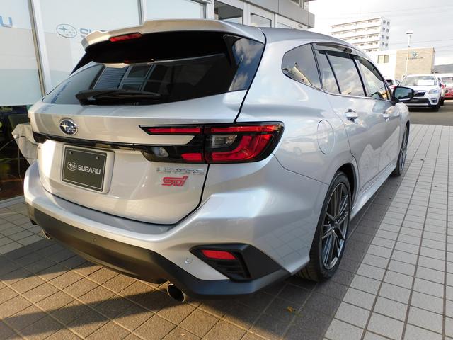 レヴォーグ ＳＴＩスポーツ　ＥＸ　センターインフォメーションディスプレイ　１１．６インチセンターインフォメーションディスプレイ＆インフォテインメントシステム　ＥＴＣ２．０　ドライブレコーダー　ＬＥＤアクセサリーライナー　ＳＴＩアルミホイール　サンルーフ（3枚目）