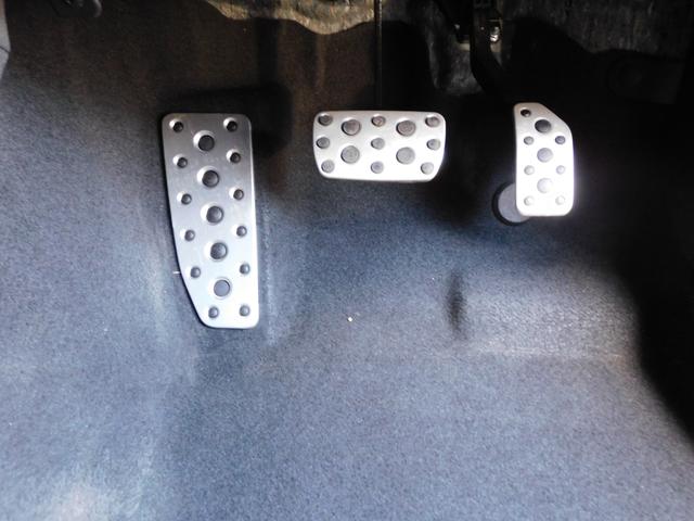 レヴォーグ ＳＴＩスポーツ　ＥＸ　センターインフォメーションディスプレイ　１１．６インチセンターインフォメーションディスプレイ＆インフォテインメントシステム　ＥＴＣ２．０　ドライブレコーダー　ＬＥＤアクセサリーライナー　ＳＴＩアルミホイール　サンルーフ（25枚目）