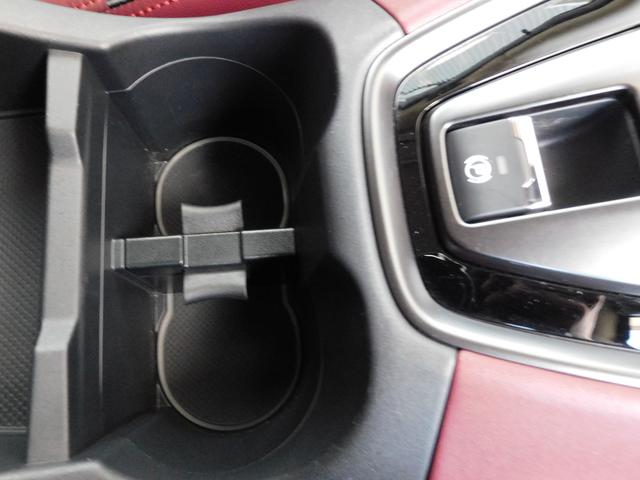 レヴォーグ ＳＴＩスポーツ　ＥＸ　センターインフォメーションディスプレイ　１１．６インチセンターインフォメーションディスプレイ＆インフォテインメントシステム　ＥＴＣ２．０　ドライブレコーダー　ＬＥＤアクセサリーライナー　ＳＴＩアルミホイール　サンルーフ（30枚目）