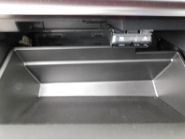 レヴォーグ ＳＴＩスポーツ　ＥＸセンターインフォメーションディスプレイ　１１．６インチセンターインフォメーションディスプレイ＆インフォテインメントシステム　ＥＴＣ　ＬＥＤアクセサリーライナー　　リヤビューカメラ　サイドビューカメラ　フロントビューカメラ　ドライブレコーダー（63枚目）