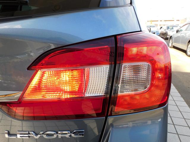 レヴォーグ １．６ＧＴ－Ｓ　ＥｙｅＳｉｇｈｔ　ＳＤナビ　Ｒカメラ　ＥＴＣ　ＳＤナビ　リヤビューカメラ　ＥＴＣ２．０　ステアリングオーディオリモコン　ＬＥＤアクセサリーライナー　カーゴステップパネル（ステンレス）　オートライト＆オートワイパー（17枚目）