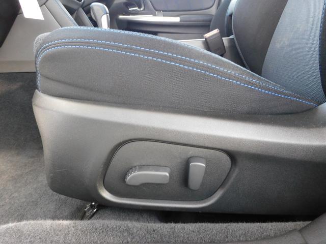 レヴォーグ １．６ＧＴ－Ｓ　ＥｙｅＳｉｇｈｔ　ＳＤナビ　Ｒカメラ　ＥＴＣ　ＳＤナビ　リヤビューカメラ　ＥＴＣ２．０　ステアリングオーディオリモコン　ＬＥＤアクセサリーライナー　カーゴステップパネル（ステンレス）　オートライト＆オートワイパー（53枚目）