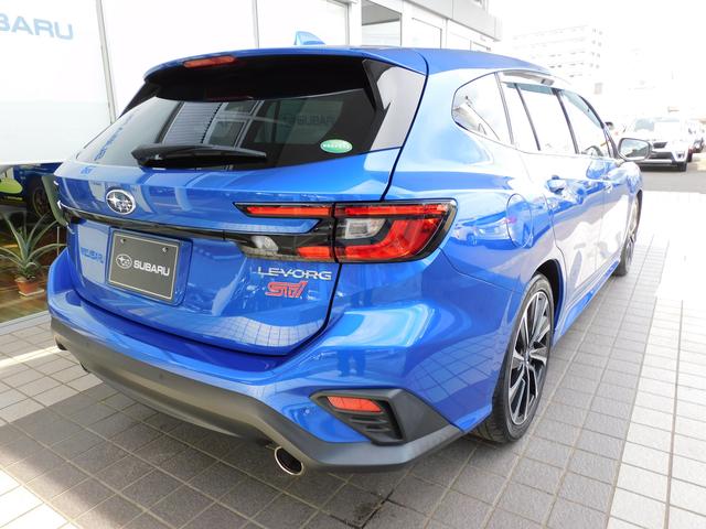 レヴォーグ STI Sport EX EyeSight X搭載車 11.6インチセンターインフォメーションディスプレイ&インフォテインメントシステム ETC2.0 リヤビューカメラ ドライブレコーダー LEDアクセサリーライナー(3枚目)