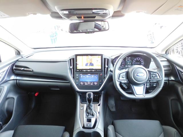 レヴォーグ ＧＴ　ＥｙｅＳｉｇｈｔ搭載車　ＳＤナビ　Ｒカメラ　ＥＴＣ　ＳＤナビ　リヤビューカメラ　ＥＴＣ２．０　ＬＥＤアクセサリーライナー　スバルリヤビークルディテクション　サイドビューカメラ　フロントビューカメラ　社外アルミホイール（6枚目）