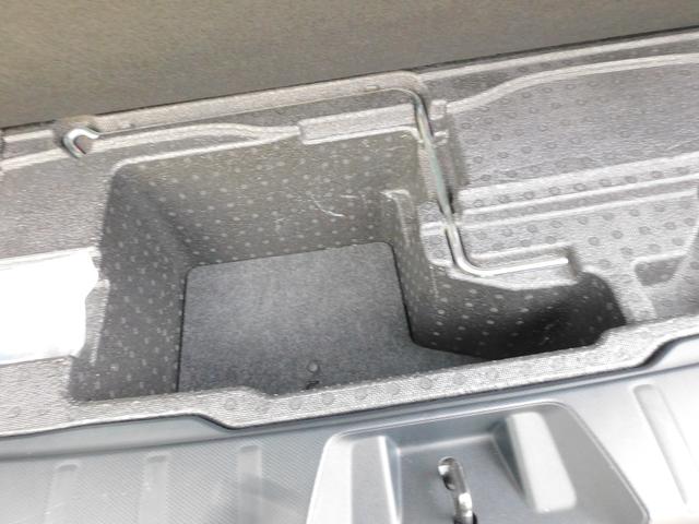 フォレスター Ａｄｖａｎｃｅ　ＥｙｅＳｉｇｈｔ搭載車　ＳＤナビ　Ｒカメラ　ＳＤナビ　リヤビューカメラ　ＥＴＣ２．０　ＬＥＤアクセサリーライナー　スバルリヤビークルディテクション　運転席・助手席・後席シートヒーター　ステアリングヒーター（54枚目）