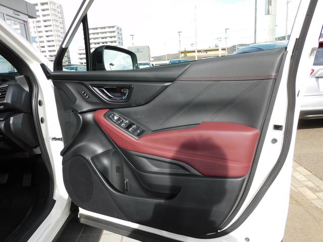 フォレスター STIスポーツ SDナビ Rカメラ ETC SDナビ リヤビューカメラ ETC スバルリヤビークルディテクション サイドビューカメラ フロントビューカメラ キーレスアクセス&プッシュスタート ステアリングヒーター(22枚目)