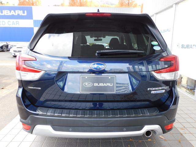 フォレスター Ａｄｖａｎｃｅ　ＥｙｅＳｉｇｈｔ搭載車　ＳＤナビ　Ｒカメラ　ＳＤナビ　リヤビュー　カメラ　ＥＴＣ　ステアリングヒーター　スバルリヤビークルディテクション　運転席・助手席・後席シートヒーター　オートライト＆オートワイパー（5枚目）