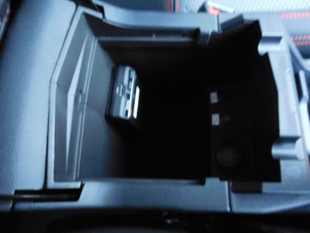 フォレスター Ｘ－ＢＲＥＡＫ　ＥｙｅＳｉｇｈｔ搭載車　ＳＤナビ　Ｒカメラ　ＳＤナビ　リヤビューカメラ　ＥＴＣ２．０　ドライブレコーダー　ＬＥＤアクセサリーライナー　スマートリヤビューミラー　パワーリヤゲート　フットランプ（32枚目）