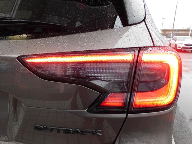 レガシィアウトバック Ｘ－ＢＲＥＡＫ　ＥＸ　元レンタカー　１１．６インチセンターインフォメーションディスプレイ＆インフォテインメントシステム　ＥＴＣ　スマートリヤビューミラー　リヤビューカメラ　サイドカメラ　フロントビューカメラ（21枚目）