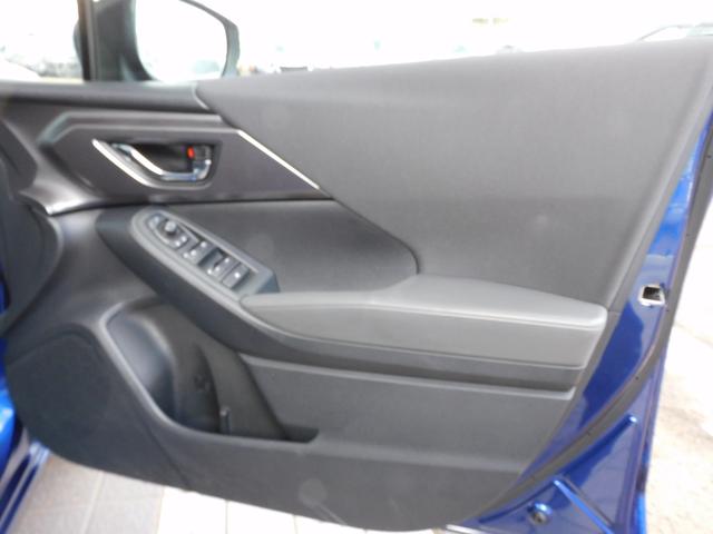 インプレッサ ＳＴインフォメーションディスプレイ（ナビ付）元レンタカー　１１．６インチセンターインフォメーションディスプレイ＆インフォテインメントシステム（ナビ機能付き）　ＥＴＣ　運転席・助手席シートヒーター　ステアリングヒーター（22枚目）