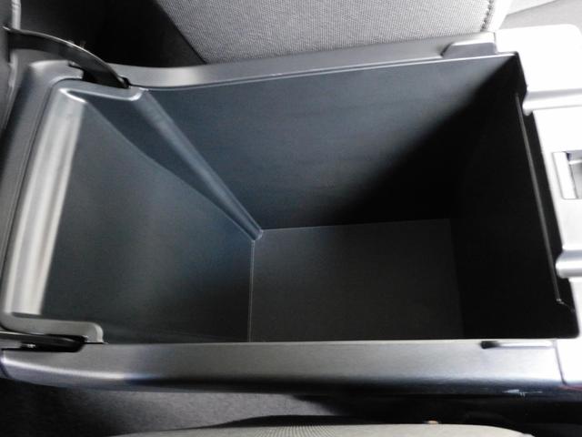 インプレッサ ＳＴインフォメーションディスプレイ（ナビ付）元レンタカー　１１．６インチセンターインフォメーションディスプレイ＆インフォテインメントシステム（ナビ機能付き）　ＥＴＣ　運転席・助手席シートヒーター　ステアリングヒーター（28枚目）