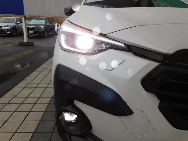 クロストレック 元レンタカー　インフォメーションディスプレイ（ナビ付）　アイサイト　ＥＴＣ　インフォメーションディスプレイ（ナビ機能付き）　左右独立温度調整機能付きオートエアコン　パワーシート（19枚目）