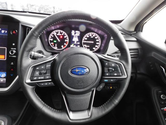 クロストレック 元レンタカー　インフォメーションディスプレイ（ナビ付）　アイサイト　ＥＴＣ　インフォメーションディスプレイ（ナビ機能付き）　左右独立温度調整機能付きオートエアコン　パワーシート（22枚目）