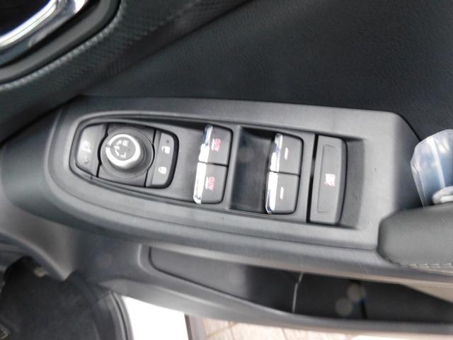 クロストレック 元レンタカー　インフォメーションディスプレイ（ナビ付）　アイサイト　ＥＴＣ　インフォメーションディスプレイ（ナビ機能付き）　左右独立温度調整機能付きオートエアコン　パワーシート（24枚目）