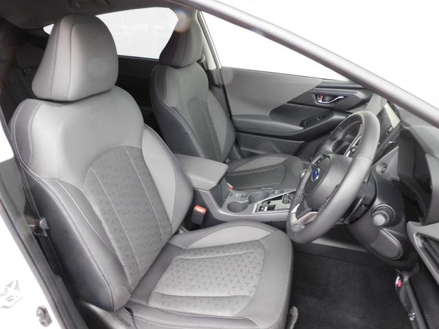 クロストレック 元レンタカー　インフォメーションディスプレイ（ナビ付）　アイサイト　ＥＴＣ　インフォメーションディスプレイ（ナビ機能付き）　左右独立温度調整機能付きオートエアコン　パワーシート（27枚目）