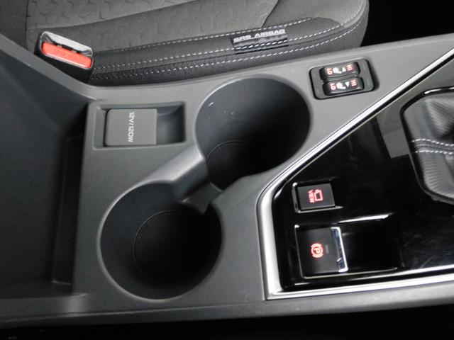 クロストレック 元レンタカー　インフォメーションディスプレイ（ナビ付）　アイサイト　ＥＴＣ　インフォメーションディスプレイ（ナビ機能付き）　左右独立温度調整機能付きオートエアコン　パワーシート（31枚目）