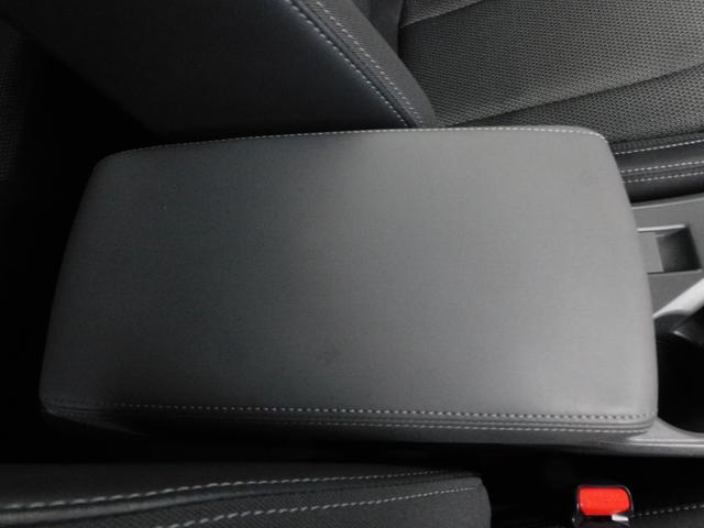 クロストレック リミテッド　インフォメーションディスプレイ（ナビ機能付）　１１．６インチインフォメーションディスプレイ　新世代アイサイト　全周囲カメラ　バックカメラ　左右独立温簿調整機能付きオートエアコン（29枚目）