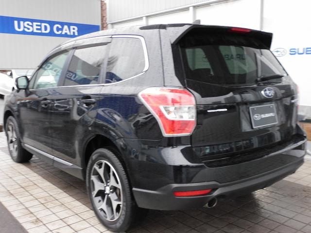 フォレスター ２．０ＸＴ　ＥｙｅＳｉｇｈｔ　ＳＤナビ　Ｒカメラ　ＥＴＣ　ＳＤナビ　リヤビューカメラ　ＥＴＣ２．０　ステアリングオーディオリモコン　ＬＥＤアクセサリーライナー　運転席￥・助手席シートヒーター　キーレスアクセス＆プッシュスタート（10枚目）