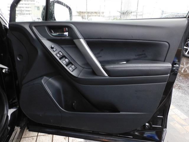 フォレスター ２．０ＸＴ　ＥｙｅＳｉｇｈｔ　ＳＤナビ　Ｒカメラ　ＥＴＣ　ＳＤナビ　リヤビューカメラ　ＥＴＣ２．０　ステアリングオーディオリモコン　ＬＥＤアクセサリーライナー　運転席￥・助手席シートヒーター　キーレスアクセス＆プッシュスタート（18枚目）