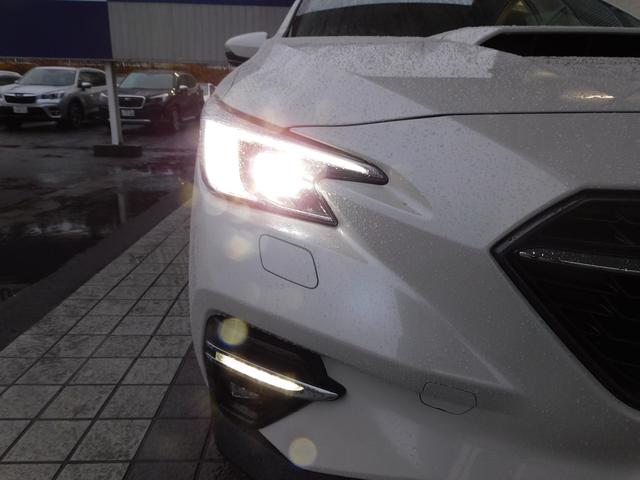 レヴォーグ ＧＴ－Ｈ　ＥＸ　ＥｙｅＳｉｇｈｔ　Ｘ搭載車　１１．６インチセンターインフォメーションディスプレイインフォテインメントシステム　ＬＥＤアクセサリーライナー　ＣＤ／ＤＶＤデッキ　ＥＴＣ２．０　ドライブレコーダー（18枚目）