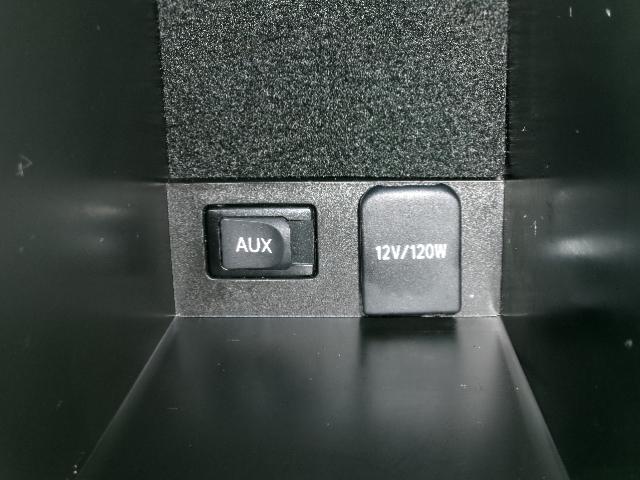 プリウス G 純正HDDナビ・地デジ・バックカメラ・Bluetooth・ビルドインETC・クルーズコントロール・フォグランプ・プッシュスタート・スマートキー(29枚目)