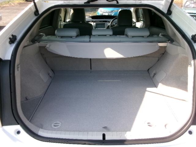 プリウス G 後期型・純正8インチHDDナビ・地デジ・バックカメラ・Bluetooth・ビルドインETC・ハーフレザーシート・クルーズコントロール・AC100V対応・HIDヘッドライト・フォグランプ・スマートキー(16枚目)