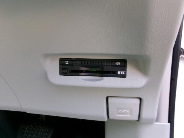 プリウス G 後期型・純正8インチHDDナビ・地デジ・バックカメラ・Bluetooth・ビルドインETC・ハーフレザーシート・クルーズコントロール・AC100V対応・HIDヘッドライト・フォグランプ・スマートキー(23枚目)