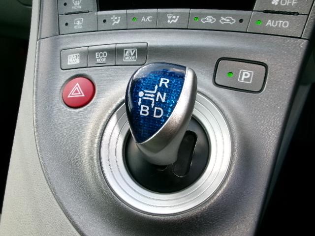 プリウス G 後期型・純正8インチHDDナビ・地デジ・バックカメラ・Bluetooth・ビルドインETC・ハーフレザーシート・クルーズコントロール・AC100V対応・HIDヘッドライト・フォグランプ・スマートキー(32枚目)