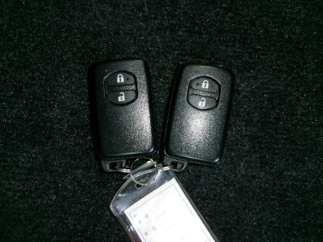 プリウス G 後期型・純正8インチHDDナビ・地デジ・バックカメラ・Bluetooth・ビルドインETC・ハーフレザーシート・クルーズコントロール・AC100V対応・HIDヘッドライト・フォグランプ・スマートキー(40枚目)