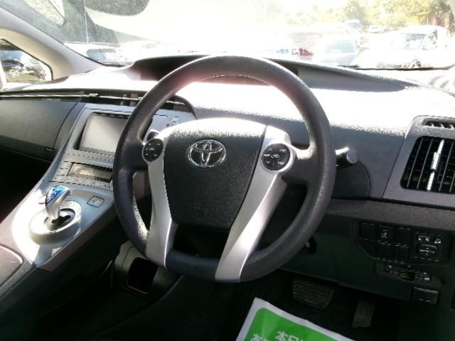 プリウス S 後期型・純正HDDナビ・地デジ・バックカメラ・Bluetooth・ビルドインETC・HIDヘッドライト・プッシュスタート・スマートキー(13枚目)