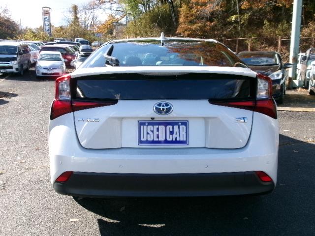 プリウス Ｓ　後期型・トヨタセーフティセンス・純正ＳＤナビ・地デジ・バックカメラ・Ｂｌｕｅｔｏｏｔｈ・ビルドインＥＴＣ・クルーズコントロール・ＬＥＤヘッドライト・ＡＣ１００Ｖ対応・プッシュスタート・スマートキー（10枚目）