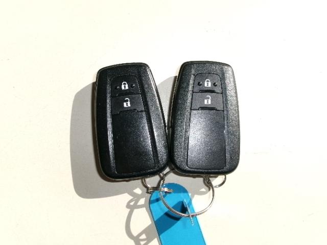 プリウス Ｓ　後期型・トヨタセーフティセンス・純正ＳＤナビ・地デジ・バックカメラ・Ｂｌｕｅｔｏｏｔｈ・ビルドインＥＴＣ・クルーズコントロール・ＬＥＤヘッドライト・ＡＣ１００Ｖ対応・プッシュスタート・スマートキー（39枚目）