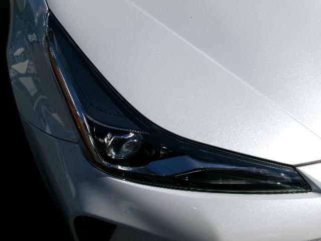 プリウス Ｓ　後期型・トヨタセーフティセンス・純正ＳＤナビ・地デジ・バックカメラ・Ｂｌｕｅｔｏｏｔｈ・ビルドインＥＴＣ・クルーズコントロール・ＬＥＤヘッドライト・ＡＣ１００Ｖ対応・プッシュスタート・スマートキー（42枚目）