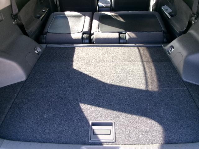 プリウスアルファ Ｓ　純正ＳＤナビ・地デジ・バックカメラ・Ｂｌｕｅｔｏｏｔｈ・ビルドインＥＴＣ・純正アルミホイール・フォグランプ・プッシュスタート・スマートキー（18枚目）