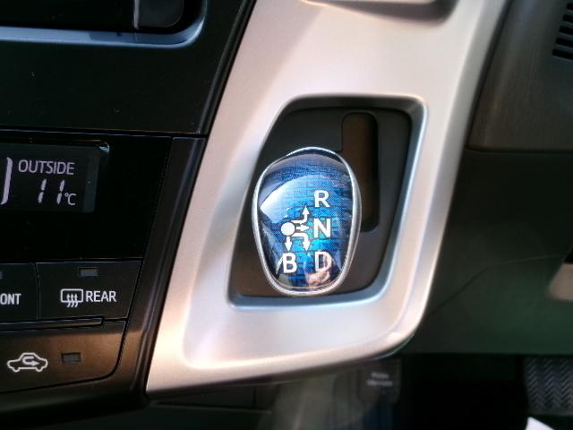 プリウスアルファ Ｓ　純正ＳＤナビ・地デジ・バックカメラ・Ｂｌｕｅｔｏｏｔｈ・ビルドインＥＴＣ・純正アルミホイール・フォグランプ・プッシュスタート・スマートキー（30枚目）