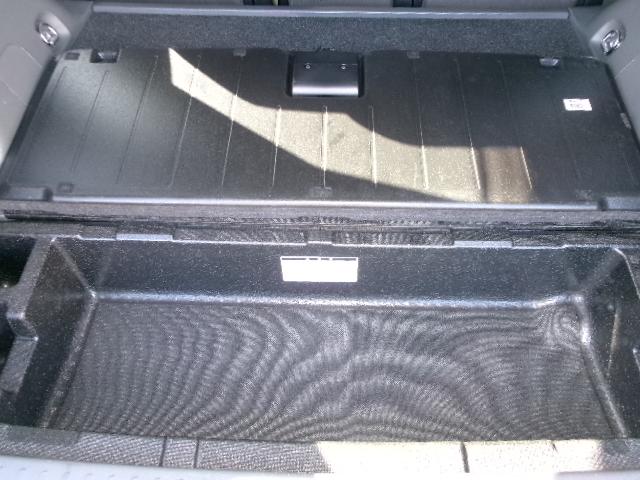 プリウスアルファ Ｓ　純正ＳＤナビ・地デジ・バックカメラ・Ｂｌｕｅｔｏｏｔｈ・ビルドインＥＴＣ・純正アルミホイール・フォグランプ・プッシュスタート・スマートキー（35枚目）